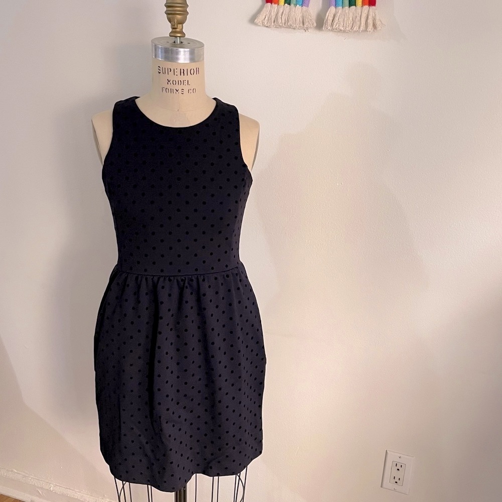 J Crew Factory Polkadot Sleeveless Mini Dress, Navy Blue Size XS slit neckline